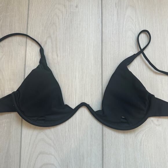 Black underwire bikini top small - Picture 2 of 3
